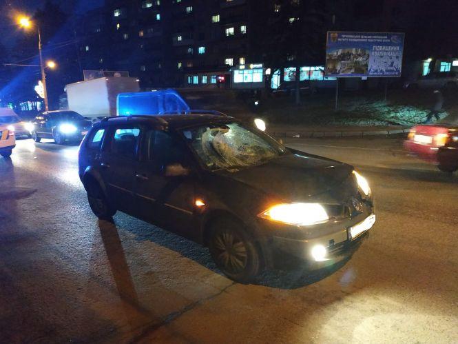 Новини Тернополя - фото з У Тернополі на пішохідному переході збили хлопця У Тернополі на пішохідному переході збили хлопця, фото №1 на сайті 20minut.ua