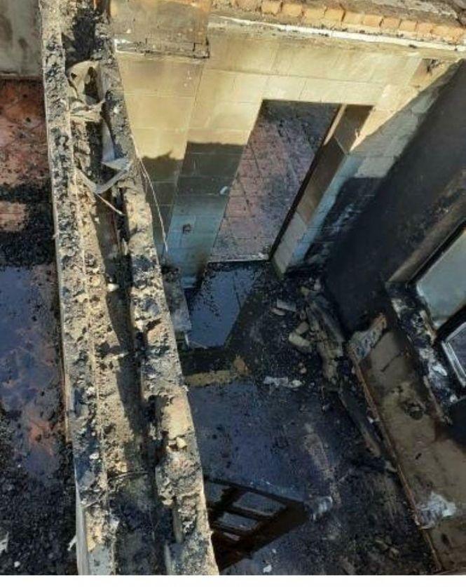 Новини Вінниці - фото з "20 років життя знищено": на Вінничині у святвечір згорів будинок сім’ї Іщенко "20 років життя знищено": на Вінничині у святвечір згорів будинок сім’ї Іщенко, фото №4 на сайті 20minut.ua