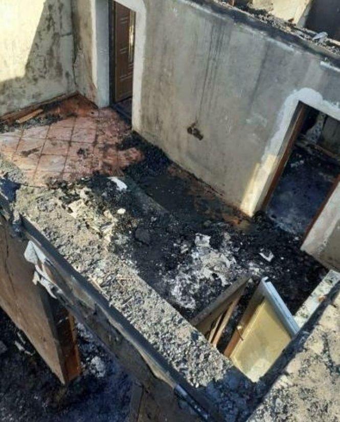 Новини Вінниці - фото з "20 років життя знищено": на Вінничині у святвечір згорів будинок сім’ї Іщенко "20 років життя знищено": на Вінничині у святвечір згорів будинок сім’ї Іщенко, фото №3 на сайті 20minut.ua