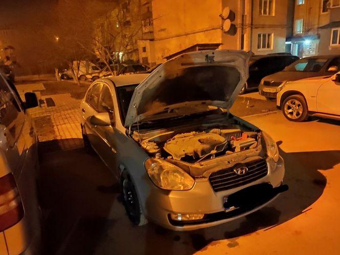 Новини Хмельницького - фото з Нічна пожежа: на Хмельниччині невідомі підпалили Hyundai Нічна пожежа: на Хмельниччині невідомі підпалили Hyundai, фото №1 на сайті vsim.ua