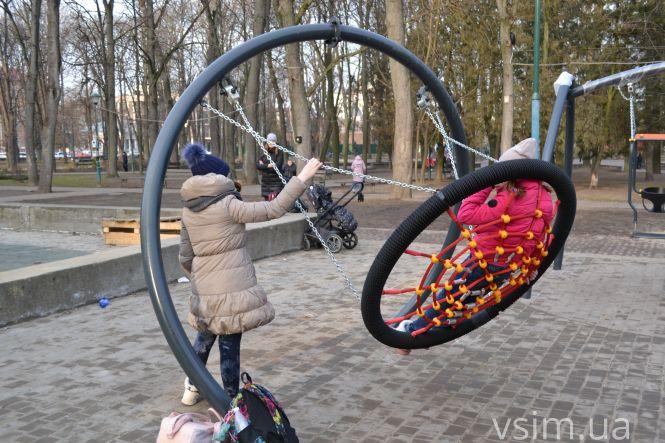 Чому затримується ремонт дитячого майданчика у сквері Шевченка, фото №9 на сайті vsim.ua