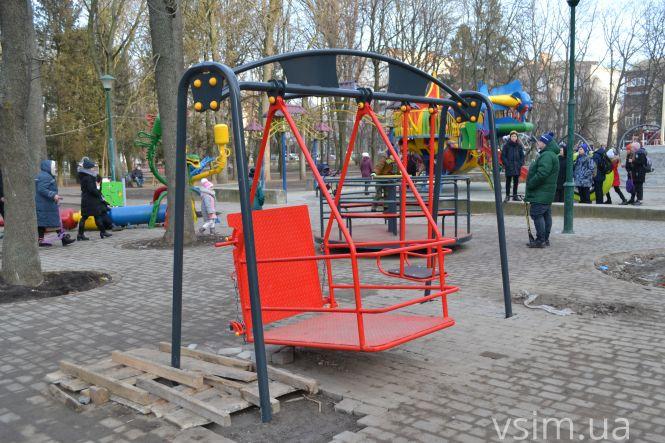 Чому затримується ремонт дитячого майданчика у сквері Шевченка, фото №12 на сайті vsim.ua