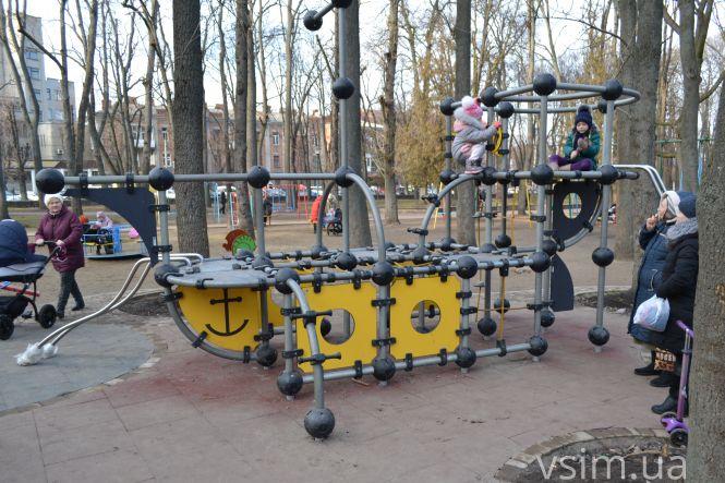 Чому затримується ремонт дитячого майданчика у сквері Шевченка, фото №10 на сайті vsim.ua