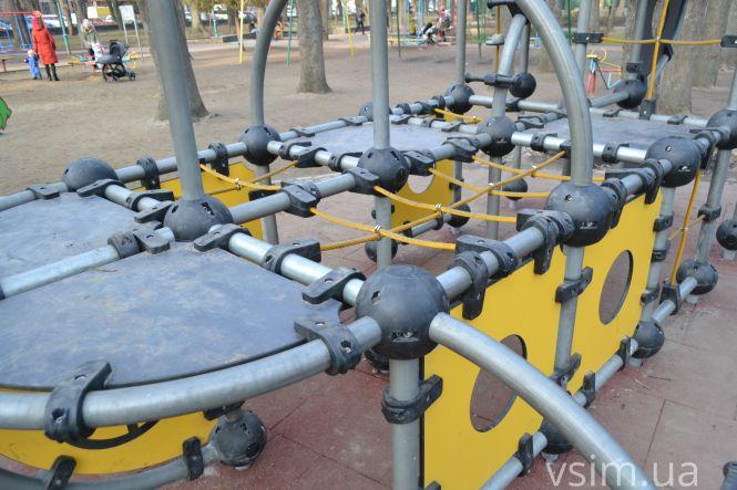 Чому затримується ремонт дитячого майданчика у сквері Шевченка, фото №11 на сайті vsim.ua