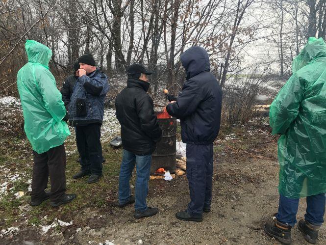 На Вінниччині люди знову перекрили дорогу. Де та чому?, фото №1 на сайті 20minut.ua