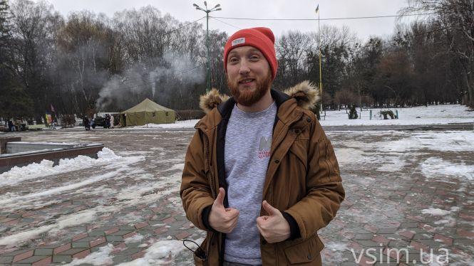 Новини Хмельницького - фото з Юшка з червоної риби та бутерброди з салом: у Хмельницькому героїв Крут вшанували по-новому Юшка з червоної риби та бутерброди з салом: у Хмельницькому героїв Крут вшанували по-новому, фото №1 на сайті vsim.ua