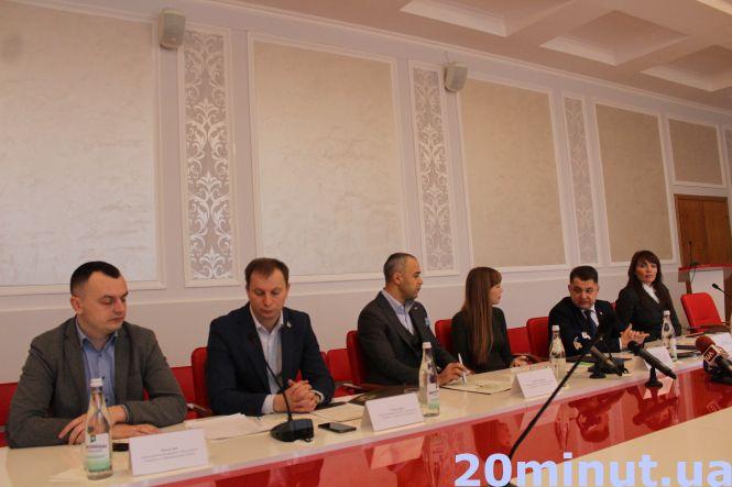 Новини Тернополя - фото з «1 мільйон дерев за 24 години»: Тернопіль долучився до всеукраїнського флешмобу «1 мільйон дерев за 24 години»: Тернопіль долучився до всеукраїнського флешмобу, фото №2 на сайті 20minut.ua