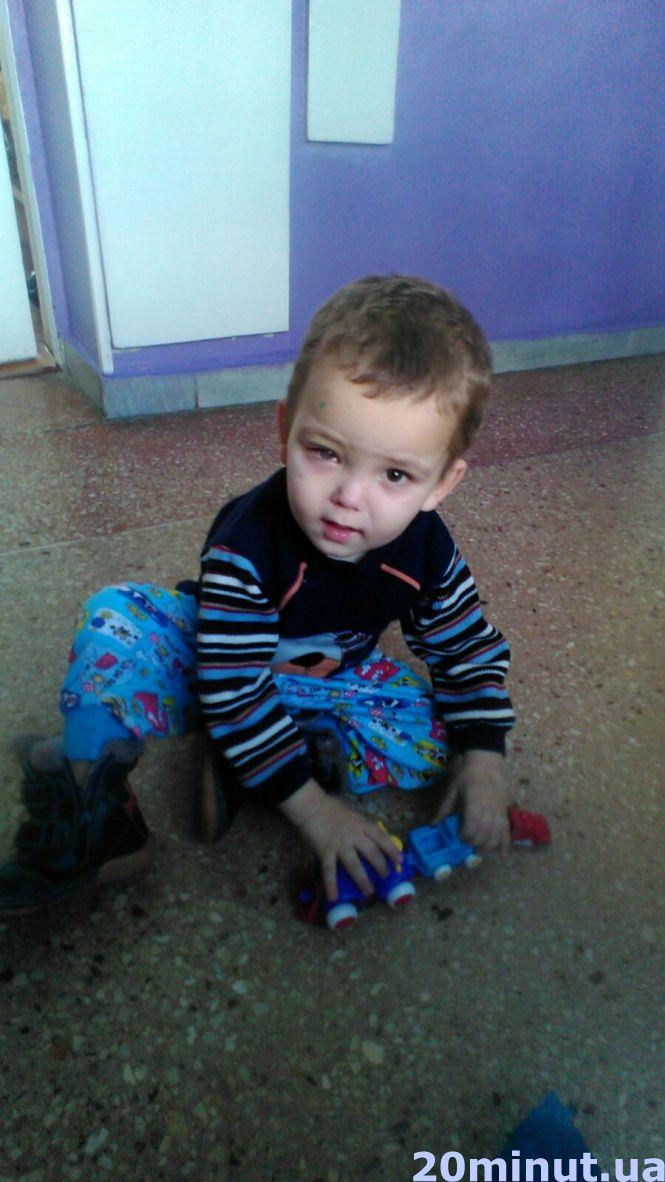Новини Тернополя - фото з Допоможіть 3-річному Дмитрику із дитячого притулку бачити світ Допоможіть 3-річному Дмитрику із дитячого притулку бачити світ, фото №3 на сайті 20minut.ua