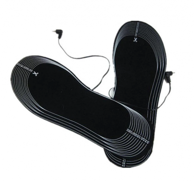 Жилети, шапки, устілки та USB-рукавиці: скільки коштують корисні аксесуари, фото №2 на сайті 20minut.ua