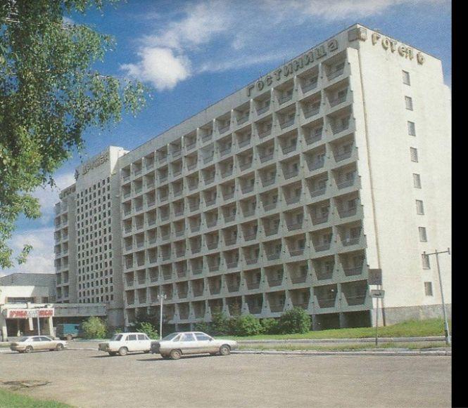 Новини Вінниці - фото з Вінниця потопає у зелені: підбірка фото міста 23 роки тому Вінниця потопає у зелені: підбірка фото міста 23 роки тому, фото №18 на сайті 20minut.ua