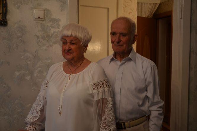 Новини Тернополя - фото з Пара з Тернопільщини відсвяткувала діамантове весілля і поділилася секретами щасливого життя Пара з Тернопільщини відсвяткувала діамантове весілля і поділилася секретами щасливого життя, фото №1 на сайті 20minut.ua