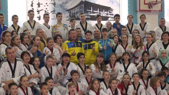 Представник Всесвітнього центру тхеквондо та збірної Південної Кореї поділився досвідом у Вінниці, фото №2 на сайті 20minut.ua