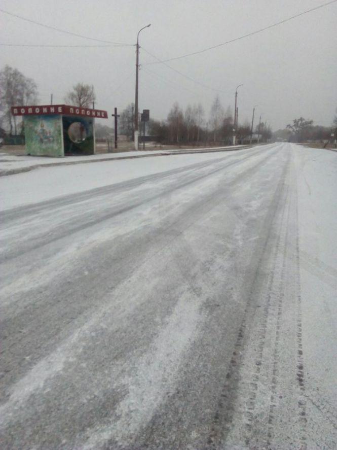 Новини Хмельницького - фото з Бій з ожеледицею. Яка ситуація на дорогах Хмельниччини Бій з ожеледицею. Яка ситуація на дорогах Хмельниччини, фото №5 на сайті vsim.ua