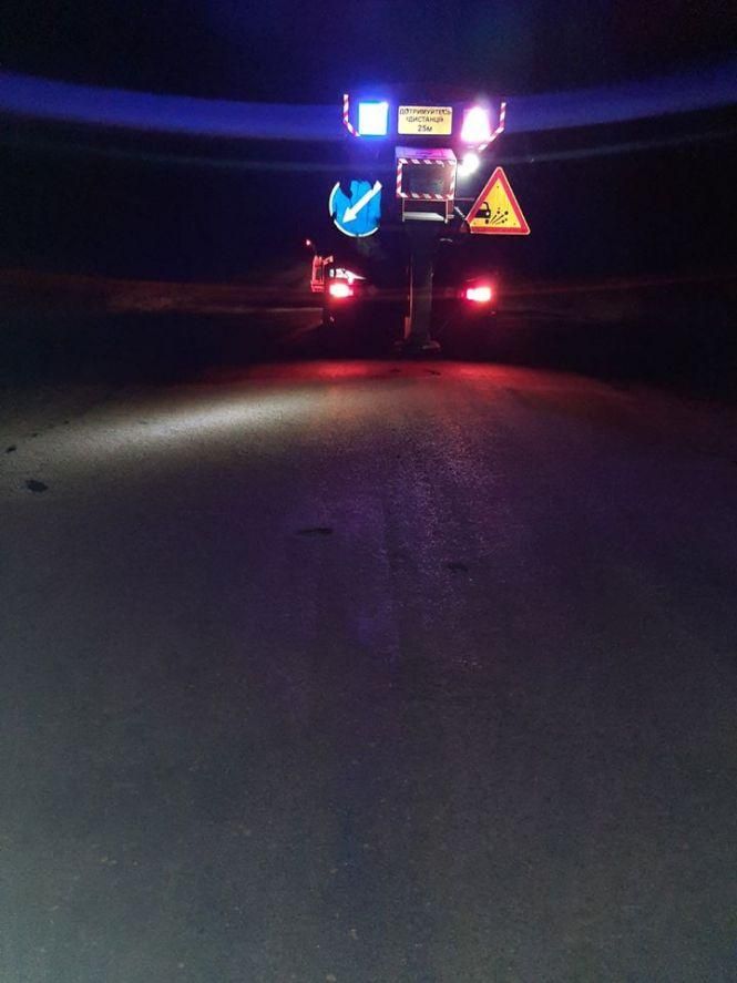 Новини Хмельницького - фото з Бій з ожеледицею. Яка ситуація на дорогах Хмельниччини Бій з ожеледицею. Яка ситуація на дорогах Хмельниччини, фото №4 на сайті vsim.ua