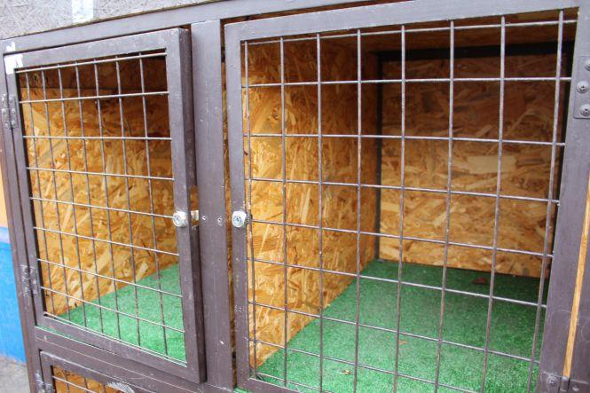 Новини Вінниці - фото з «Парковка» для собак біля «Сільпо». Ламають замки, бо садити тварину за грати не гуманно? «Парковка» для собак біля «Сільпо». Ламають замки, бо садити тварину за грати не гуманно?, фото №3 на сайті 20minut.ua