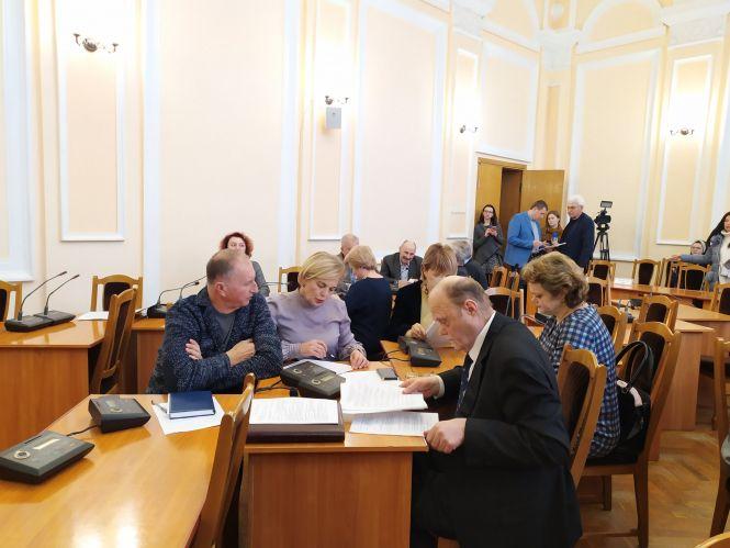 У Тернополі працює цілодобова «гаряча лінія» для людей з можливими проявами коронаровірусної інфекції, фото №1 на сайті 20minut.ua