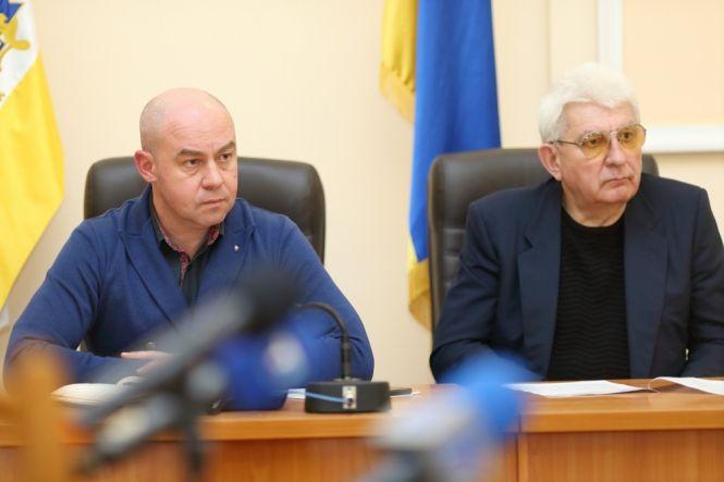 У Тернополі працює цілодобова «гаряча лінія» для людей з можливими проявами коронаровірусної інфекції, фото №2 на сайті 20minut.ua