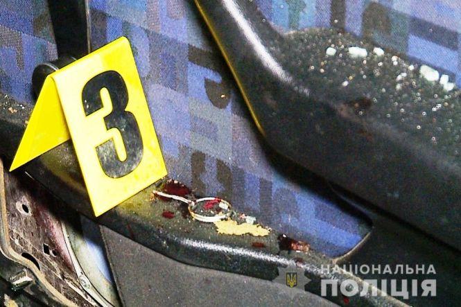 Новини Вінниці - фото з На Вінниччині п’яний чоловік підірвав Mercedes. Трьох людей рятують в реанімації На Вінниччині п’яний чоловік підірвав Mercedes. Трьох людей рятують в реанімації, фото №4 на сайті 20minut.ua