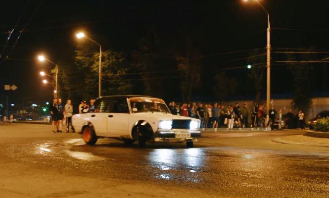 Новини Вінниці - фото з Місцеві жителі vs. Любителі відпочинку. Кому має належати парковка біля садиби Пирогова? Місцеві жителі vs. Любителі відпочинку. Кому має належати парковка біля садиби Пирогова?, фото №3 на сайті 20minut.ua