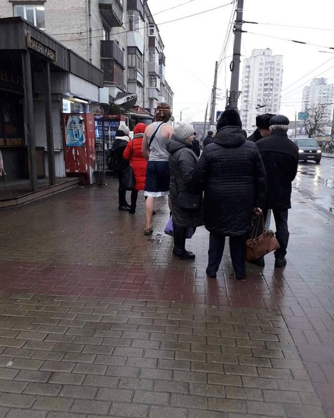 Новини Хмельницького - фото з Ряди хмельницьких “моржів” поповнилися: у босого Валентина з’явився друг у сандалях Ряди хмельницьких “моржів” поповнилися: у босого Валентина з’явився друг у сандалях, фото №4 на сайті vsim.ua