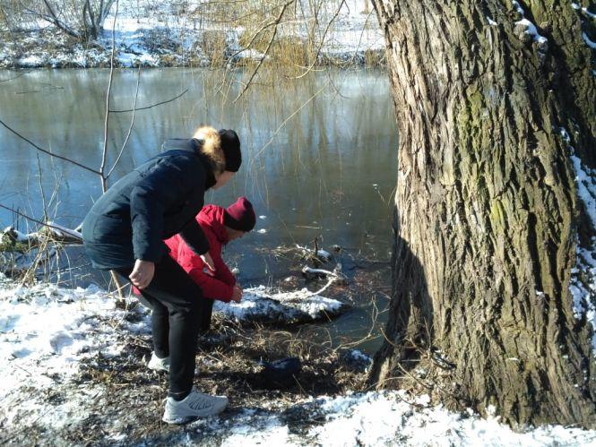 Новини Козятина - фото з У Козятині 11-класники врятували чоловіка, який провалився у Водокачку У Козятині 11-класники врятували чоловіка, який провалився у Водокачку, фото №1 на сайті 20minut.ua