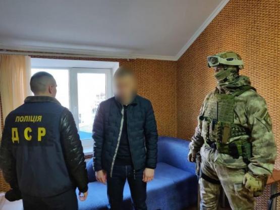 Новини Вінниці - фото з 100 тисяч доларів за 10 га землі: з хабарем затримали депутата та бандитів. Всі подробиці 100 тисяч доларів за 10 га землі: з хабарем затримали депутата та бандитів. Всі подробиці, фото №4 на сайті 20minut.ua