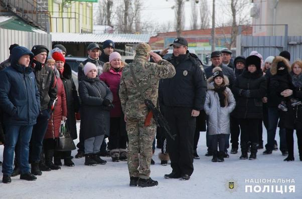 Новини Хмельницького - фото з Хмельницькі поліцейські вирушили у зону ООС (ФОТО) Хмельницькі поліцейські вирушили у зону ООС (ФОТО), фото №2 на сайті vsim.ua