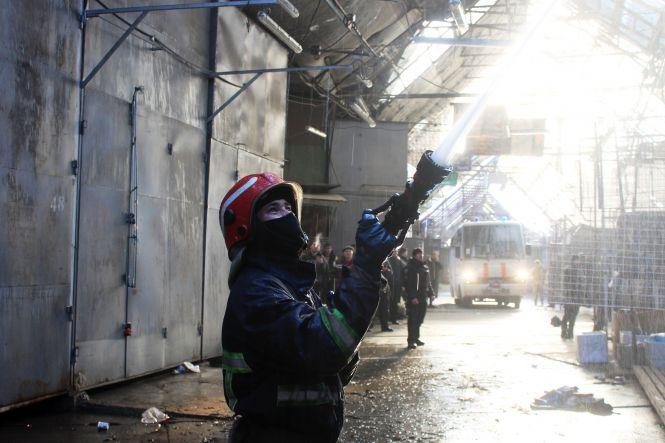 Новини Хмельницького - фото з У Хмельницькому сталася пожежа на речовому ринку (ФОТО, ВІДЕО) У Хмельницькому сталася пожежа на речовому ринку (ФОТО, ВІДЕО), фото №4 на сайті vsim.ua