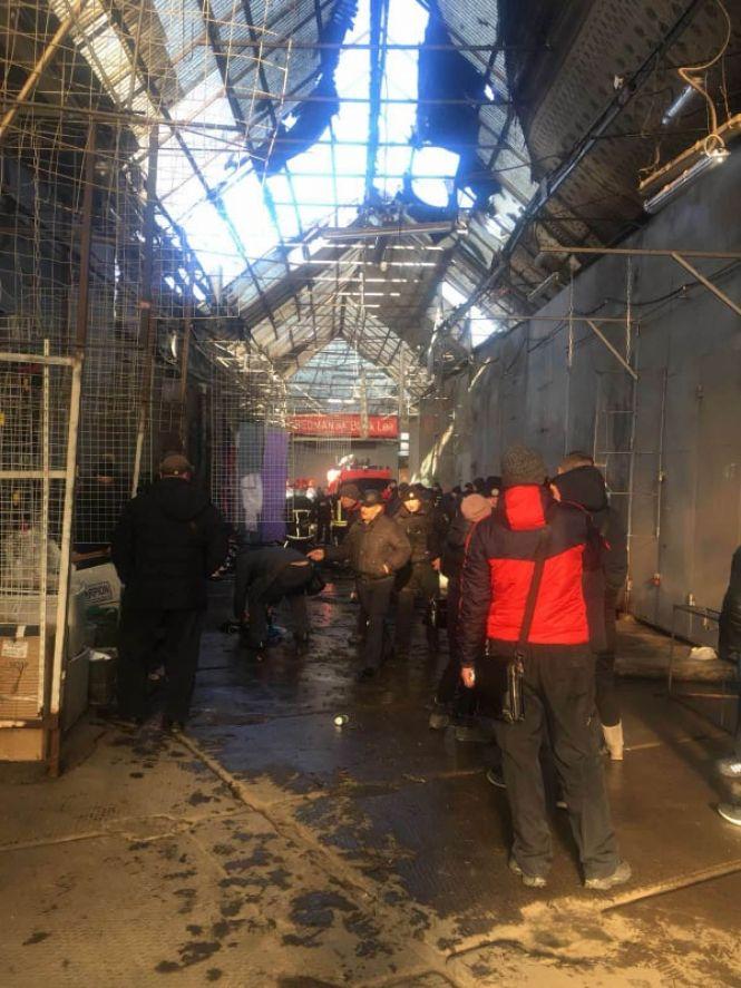 Новини Хмельницького - фото з У Хмельницькому сталася пожежа на речовому ринку (ФОТО, ВІДЕО) У Хмельницькому сталася пожежа на речовому ринку (ФОТО, ВІДЕО), фото №6 на сайті vsim.ua
