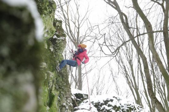 Новини Тернополя - фото з 35 км мандрівки лісом та лазіння по скелях: як проходили змагання "Снігохід 2020" 35 км мандрівки лісом та лазіння по скелях: як проходили змагання "Снігохід 2020", фото №3 на сайті 20minut.ua