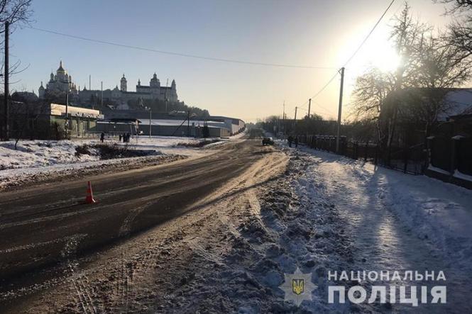 Новини Тернополя - фото з Жінка померла на місці: на Тернопільщині водійка збила двох пішоходів Жінка померла на місці: на Тернопільщині водійка збила двох пішоходів, фото №2 на сайті 20minut.ua