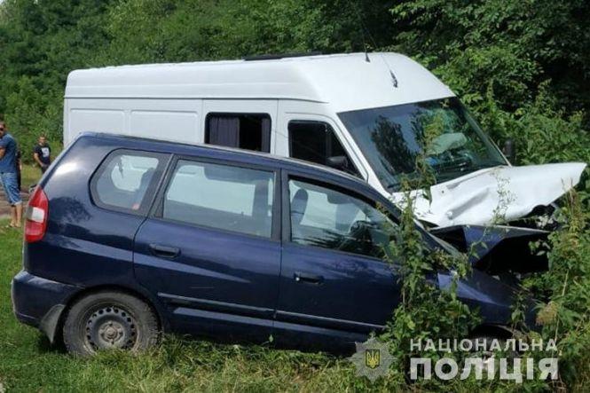 Новини Тернополя - фото з Виїхав на зустрічну і врізався в авто з двома дітьми: як покарали водія. Вирок суду Виїхав на зустрічну і врізався в авто з двома дітьми: як покарали водія. Вирок суду, фото №1 на сайті 20minut.ua