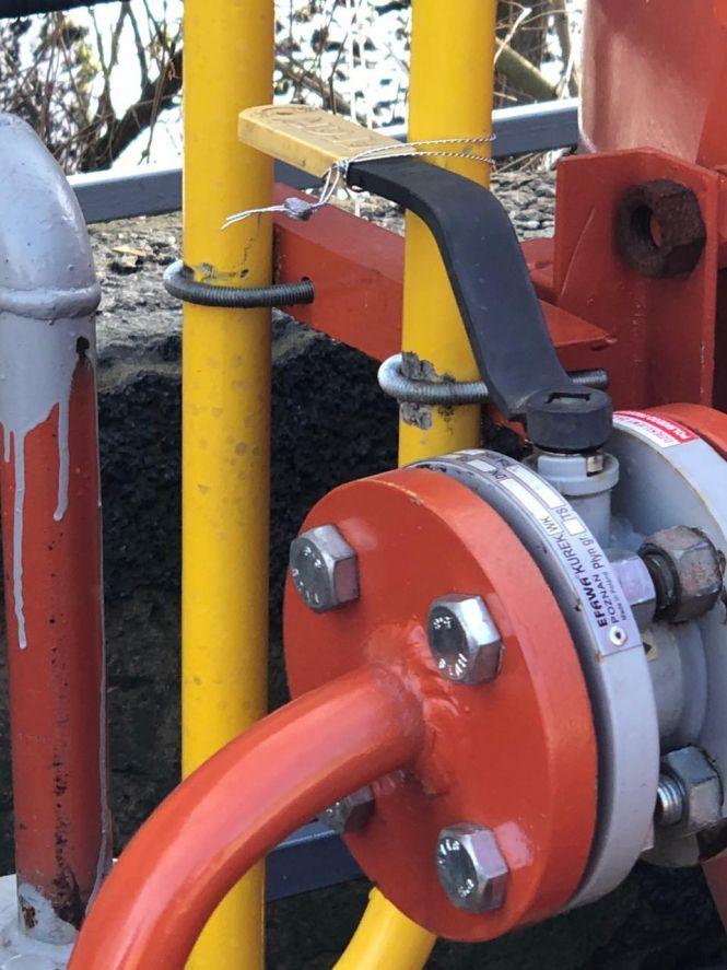 «Загрожували життю і здоров’ю громадян»: закрили чергові нелегальні АЗС, фото №3 на сайті 20minut.ua