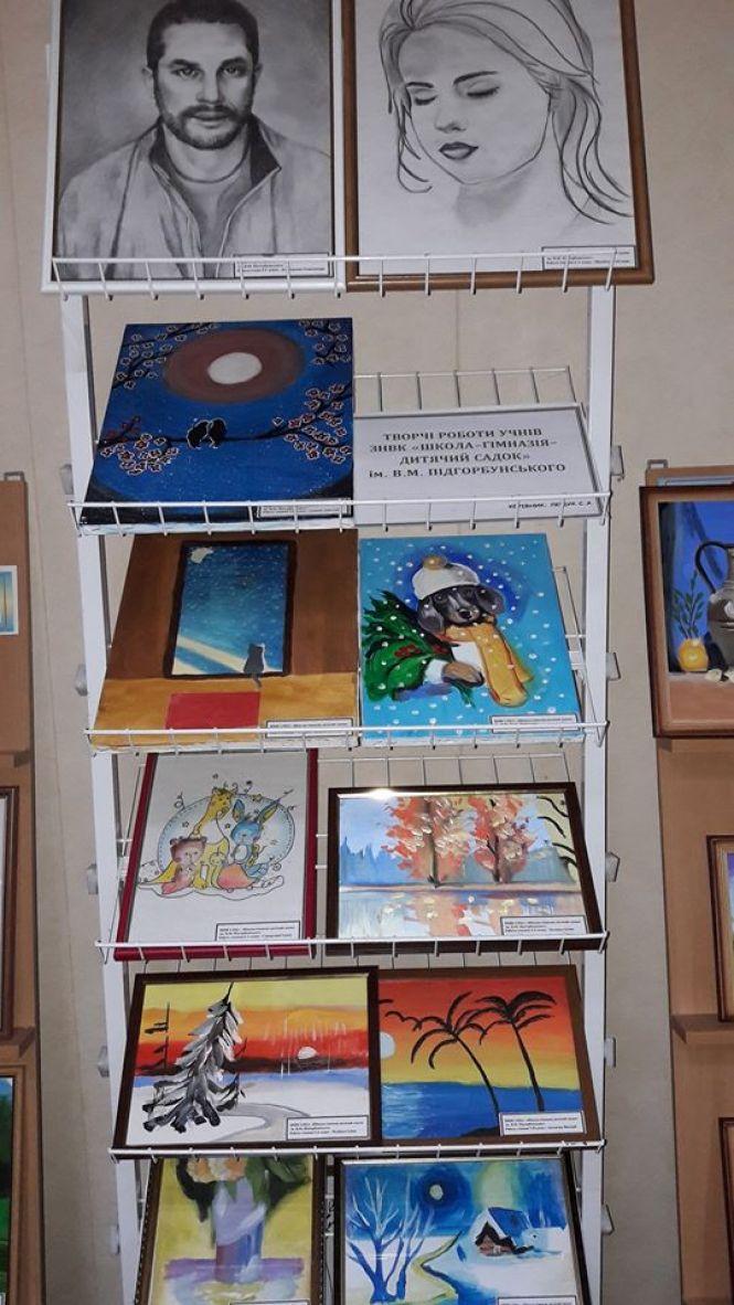 Х районний Вернісаж самодіяльних художників. Що малювали? (Фото), фото №1 на сайті 20minut.ua