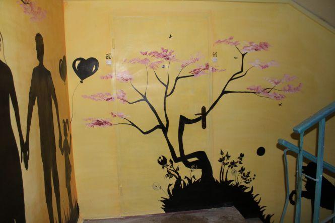 Вінницький під’їзд у картинах. Подружжя разом з сусідами розмалювало свій поверх, фото №3 на сайті 20minut.ua