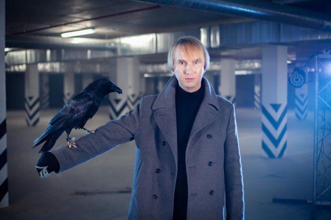 Новини Вінниці - фото з «Співаю «під чарочку» як Поплавський». Дмитро Нікітін про кліп на хіт 90-х «Отпусти меня» «Співаю «під чарочку» як Поплавський». Дмитро Нікітін про кліп на хіт 90-х «Отпусти меня», фото №2 на сайті 20minut.ua