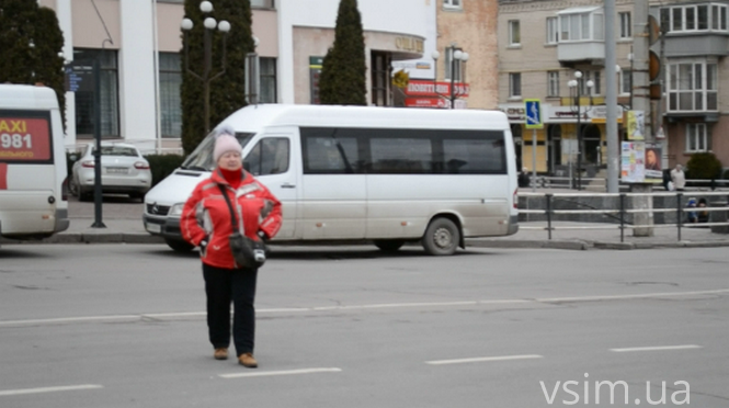 Новини Хмельницького - фото з Чому перебігають дорогу біля “Либідь Плази” і що з цим робити (ВІДЕО) Чому перебігають дорогу біля “Либідь Плази” і що з цим робити (ВІДЕО), фото №2 на сайті vsim.ua