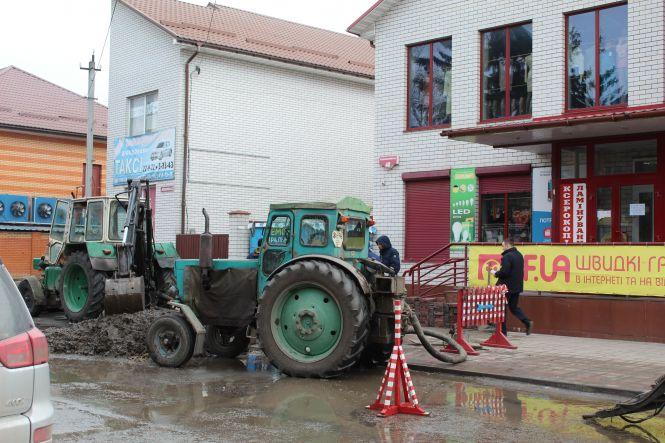 Прорив на Незалежності ремонтують, фото №1 на сайті 20minut.ua