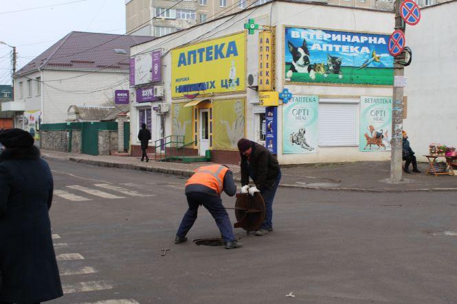 Прорив на Незалежності ремонтують, фото №4 на сайті 20minut.ua