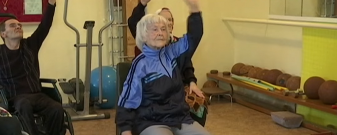 Новини Вінниці - фото з Вінничанка, якій за дев'яносто, займається спортом та завжди гарно одягається Вінничанка, якій за дев'яносто, займається спортом та завжди гарно одягається, фото №1 на сайті 20minut.ua