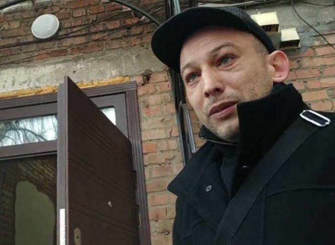 Новини Вінниці - фото з «Копи» повезли тверезого водія в наркодиспансер, бо на цій машині раніше їздив п’яний «Копи» повезли тверезого водія в наркодиспансер, бо на цій машині раніше їздив п’яний, фото №2 на сайті 20minut.ua