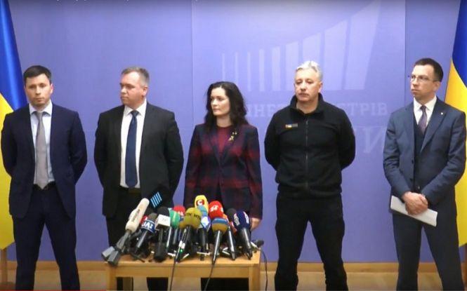 Новини Вінниці - фото з Літак повернеться з Китаю з 49 українцями та 29 іноземцями. Розглядають чотири варіанти об’єктів Літак повернеться з Китаю з 49 українцями та 29 іноземцями. Розглядають чотири варіанти об’єктів, фото №1 на сайті 20minut.ua
