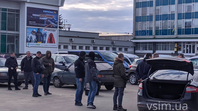 Спецоперація на залізничному вокзалі: кого і за що затримали (ФОТО, ВІДЕО), фото №2 на сайті vsim.ua