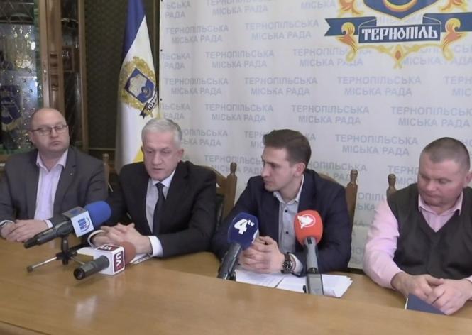 Новини Тернополя - фото з Спеціальні костюми та респіратори : у тернопільські лікарні закуплять засоби захисту від коронавірусу Спеціальні костюми та респіратори : у тернопільські лікарні закуплять засоби захисту від коронавірусу, фото №2 на сайті 20minut.ua