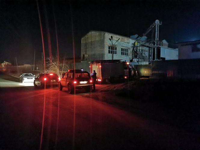 Новини Тернополя - фото з У Бучачі – надзвичайна подія? Поліція і рятувальники на місці (оновлено) У Бучачі – надзвичайна подія? Поліція і рятувальники на місці (оновлено), фото №1 на сайті 20minut.ua