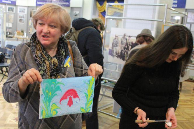 Новини Вінниці - фото з «Міг узяти уроки вокалу і подарувати пісню…» Життя Героя Майдану було яскравим, як його картини «Міг узяти уроки вокалу і подарувати пісню…» Життя Героя Майдану було яскравим, як його картини, фото №5 на сайті 20minut.ua