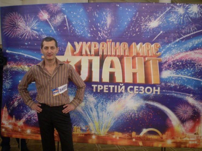 Новини Вінниці - фото з «Міг узяти уроки вокалу і подарувати пісню…» Життя Героя Майдану було яскравим, як його картини «Міг узяти уроки вокалу і подарувати пісню…» Життя Героя Майдану було яскравим, як його картини, фото №1 на сайті 20minut.ua