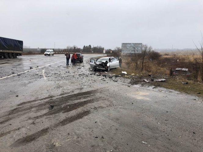 Новини Тернополя - фото з На об’їзній Козови ДТП: позашляховик в кюветі На об’їзній Козови ДТП: позашляховик в кюветі, фото №1 на сайті 20minut.ua