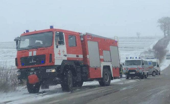 Новини Тернополя - фото з На Збаражчині в ДТП загинув районний прокурор Ланівців Михайло Карпець На Збаражчині в ДТП загинув районний прокурор Ланівців Михайло Карпець, фото №2 на сайті 20minut.ua
