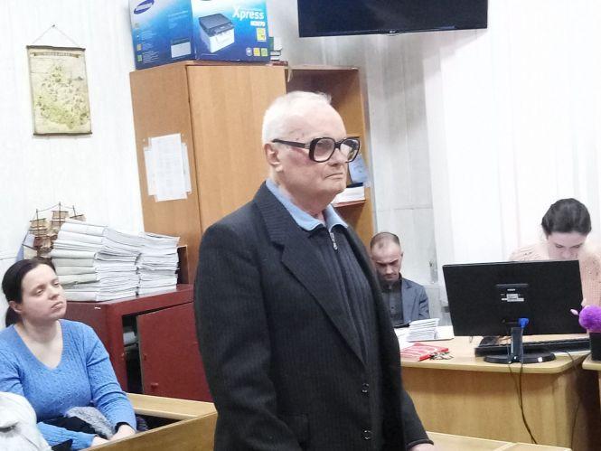 Новини Вінниці - фото з «Я не наносив ударів собаці»: допитали обвинуваченого у вбивстві Бімки Юрія Маркіна «Я не наносив ударів собаці»: допитали обвинуваченого у вбивстві Бімки Юрія Маркіна, фото №1 на сайті 20minut.ua